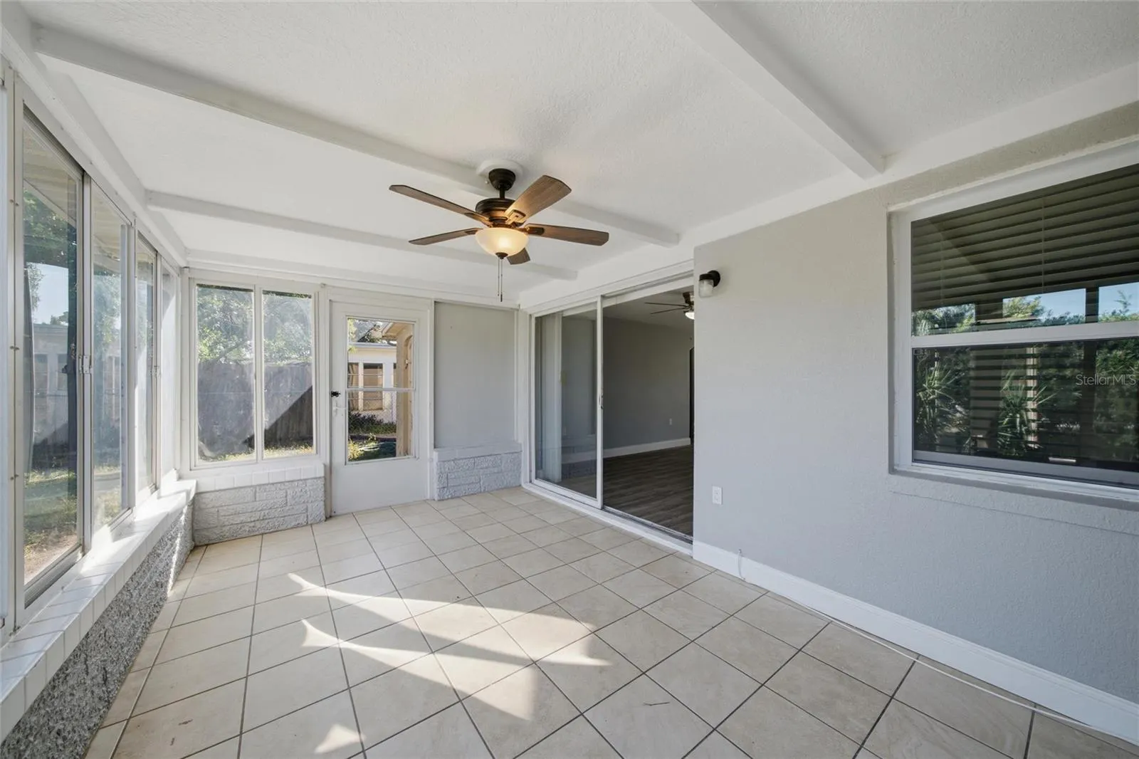 7401 OAK CREST DR