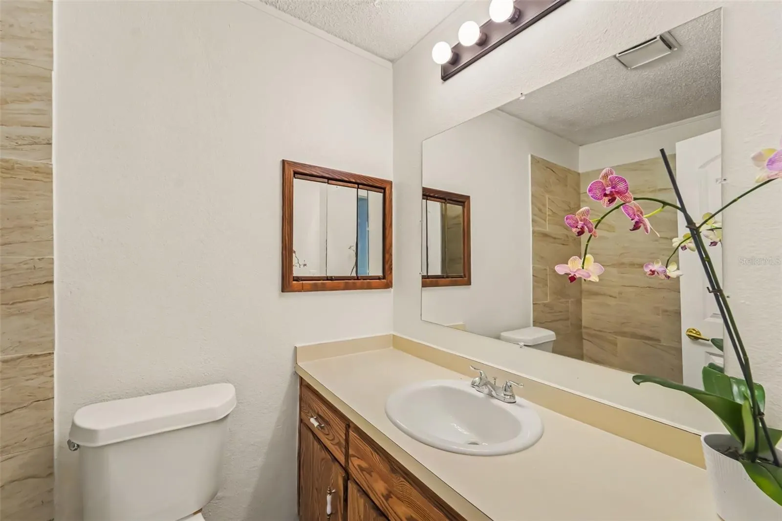 1443 & 1445 GILES AVE