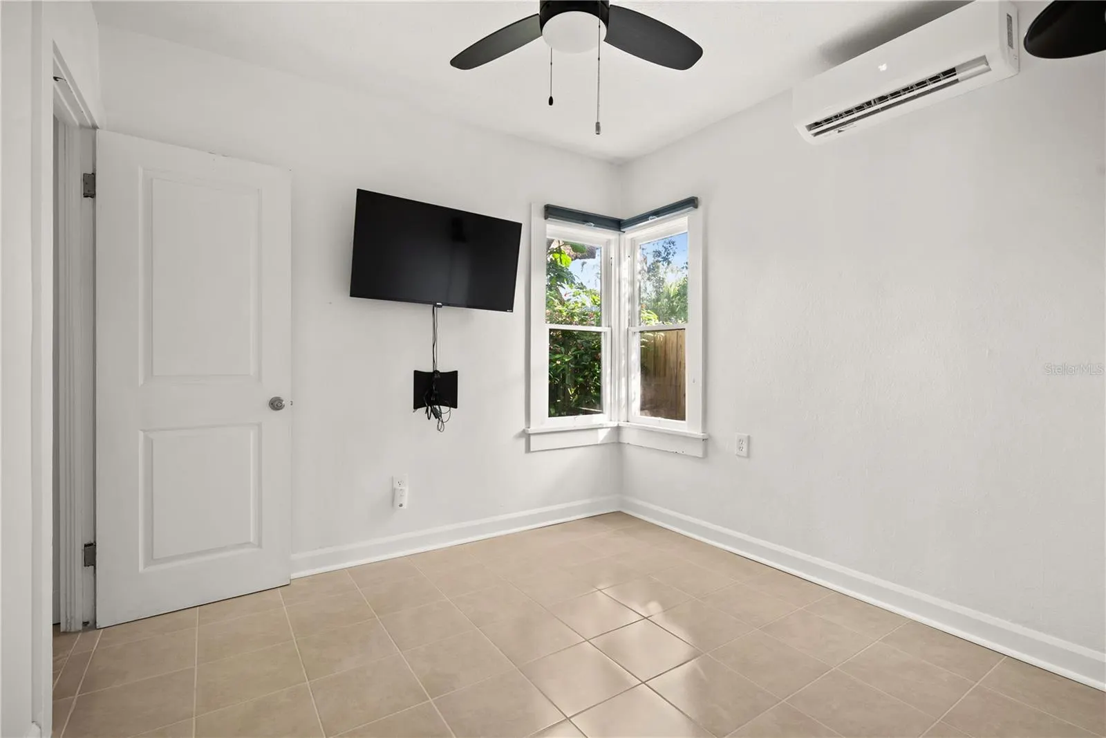 607 N OSCEOLA AVE