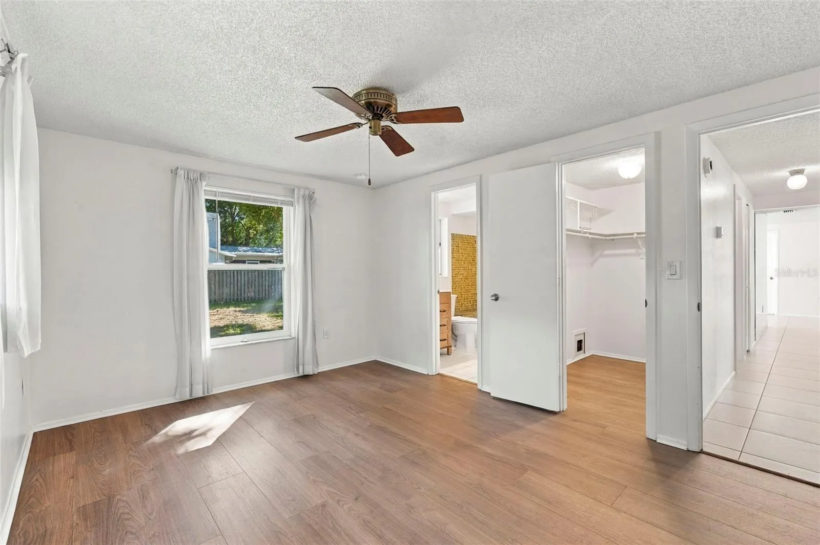 4104 N BAY HILLS BLVD