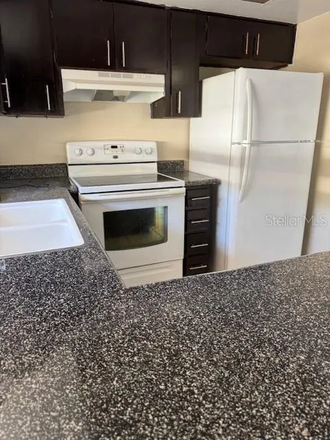 7607 EL PASEO CT