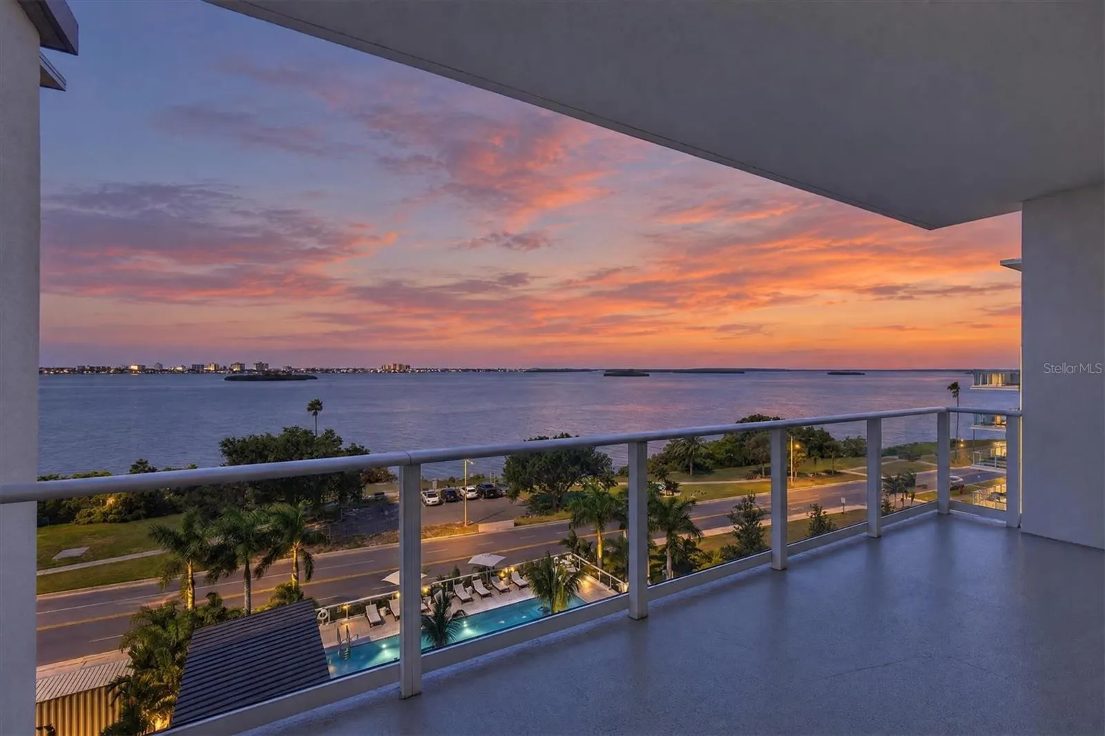 1020 SUNSET POINT RD #607 #607