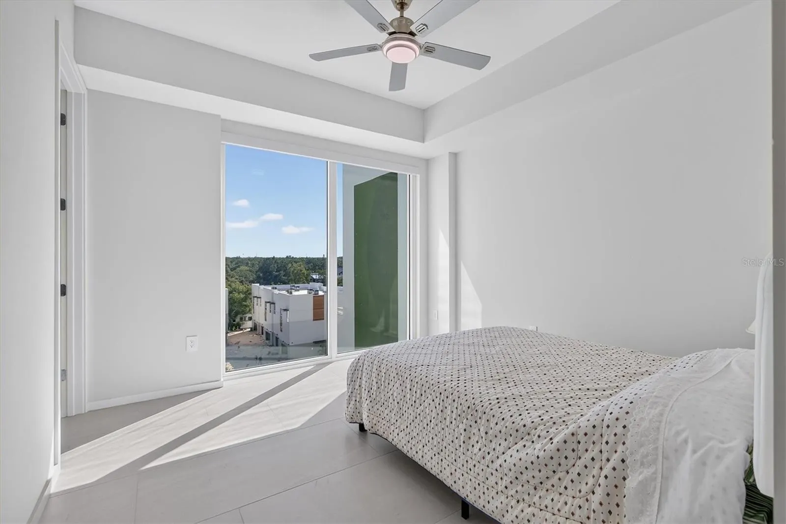 1020 SUNSET POINT RD #607 #607