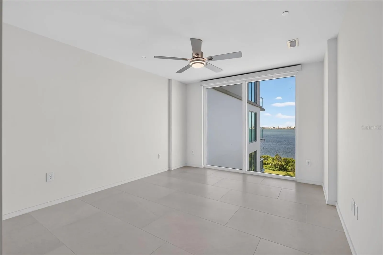 1020 SUNSET POINT RD #607 #607