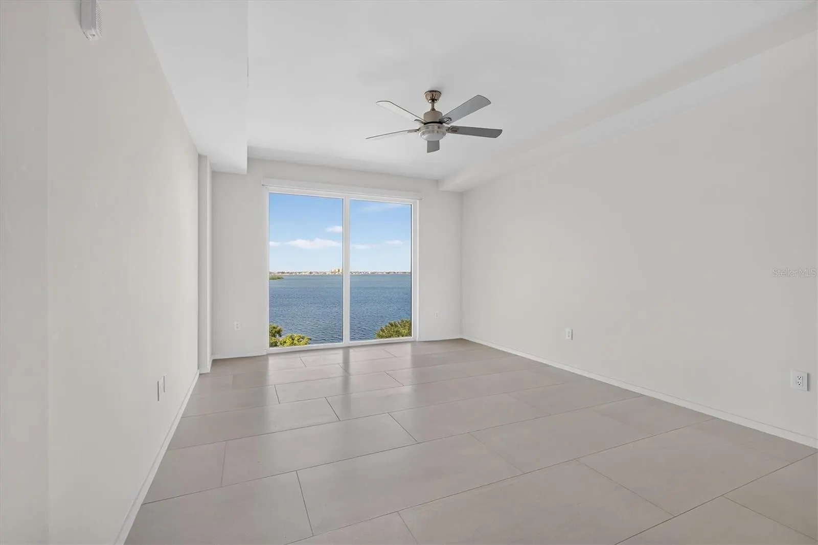 1020 SUNSET POINT RD #607 #607