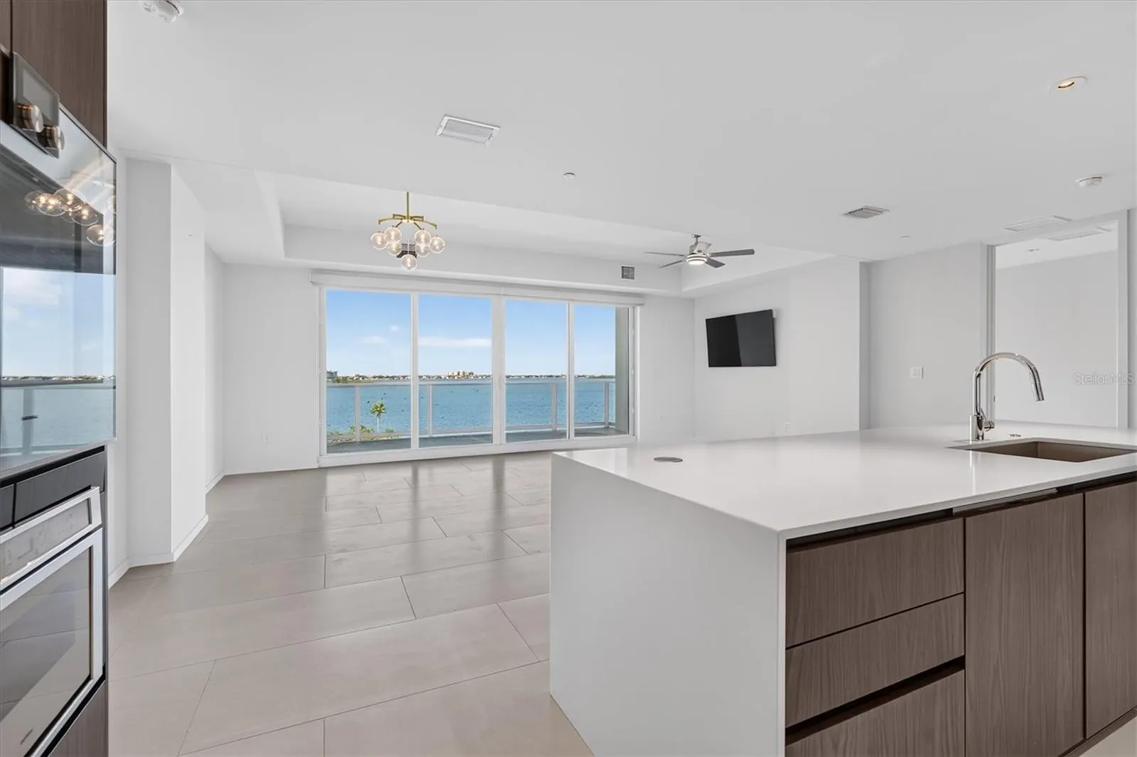 1020 SUNSET POINT RD #607 #607