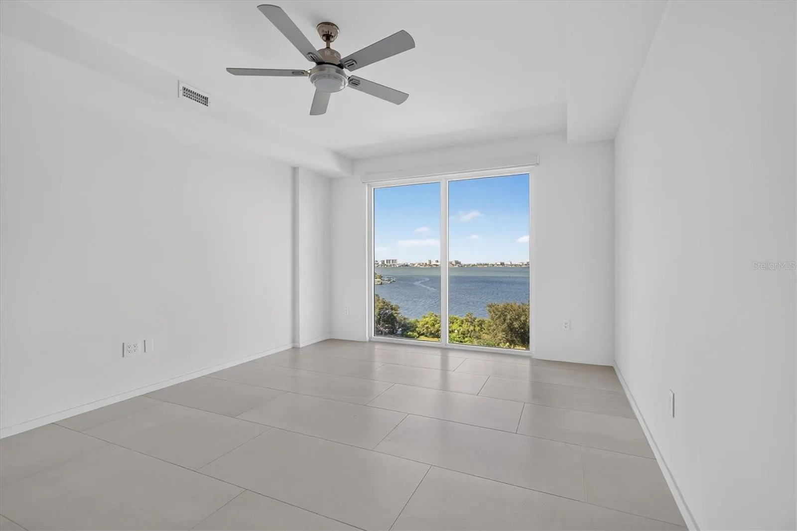1020 SUNSET POINT RD #607 #607