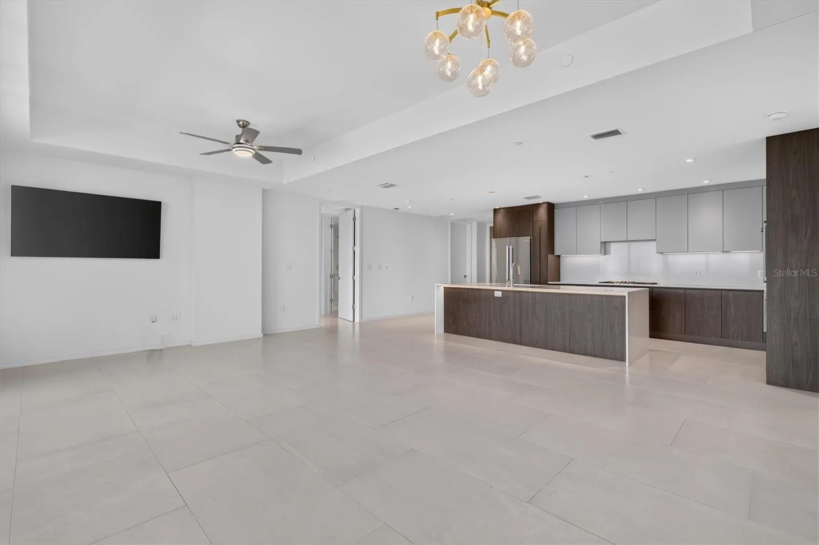 1020 SUNSET POINT RD #607 #607