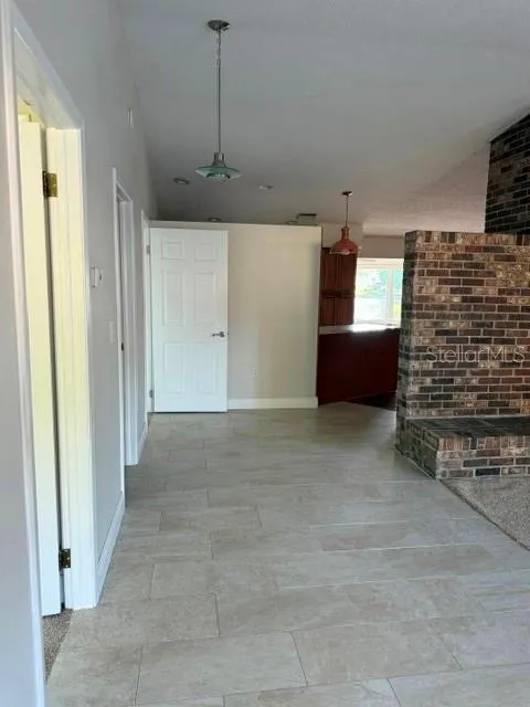 1591 SAN CHRISTOPHER DR