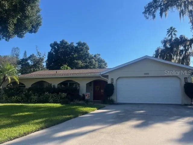 2711 WILLOW OAKS DR