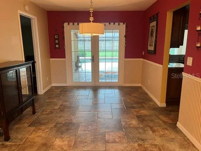 2711 WILLOW OAKS DR