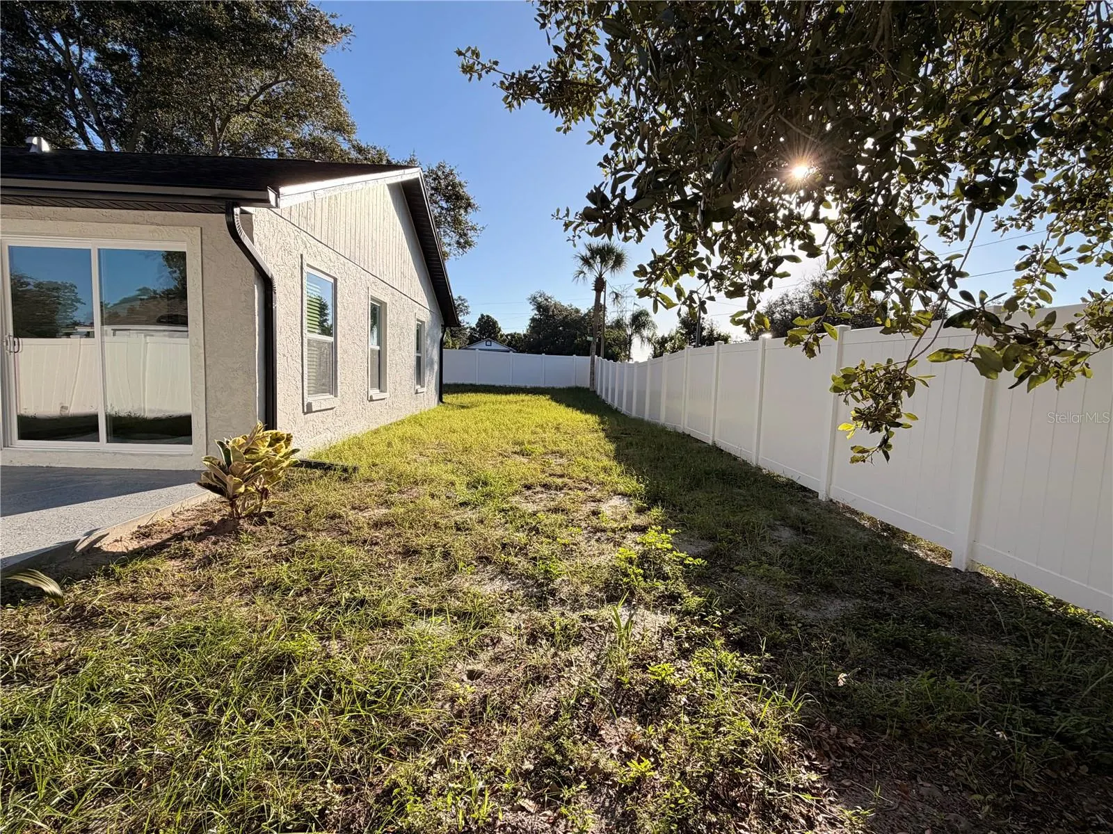 2698 PETERBOROUGH CT