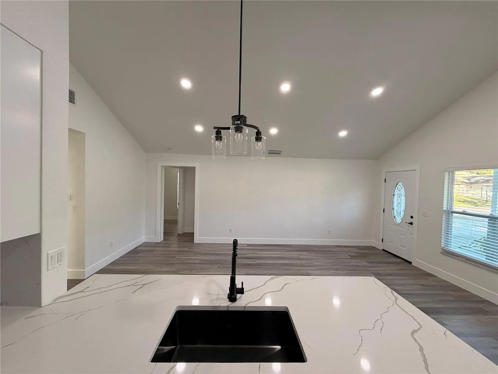 2698 PETERBOROUGH CT