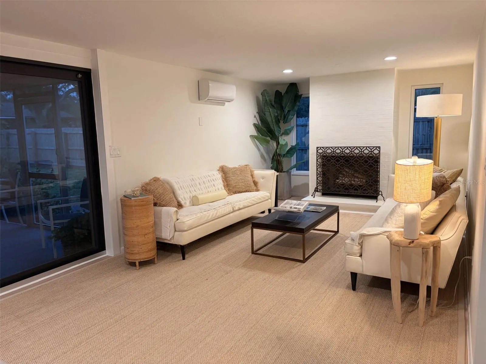 2551 ASPINWALL ST