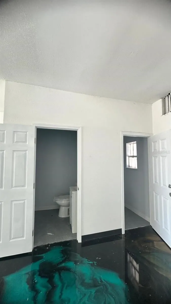 1500 CAMBRIDGE DR