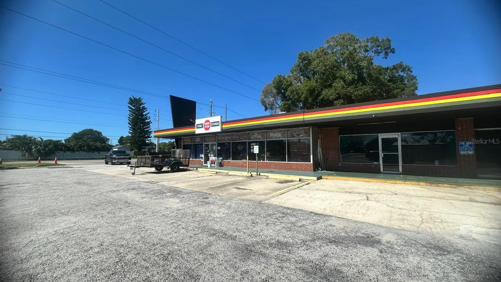 1500 CAMBRIDGE DR