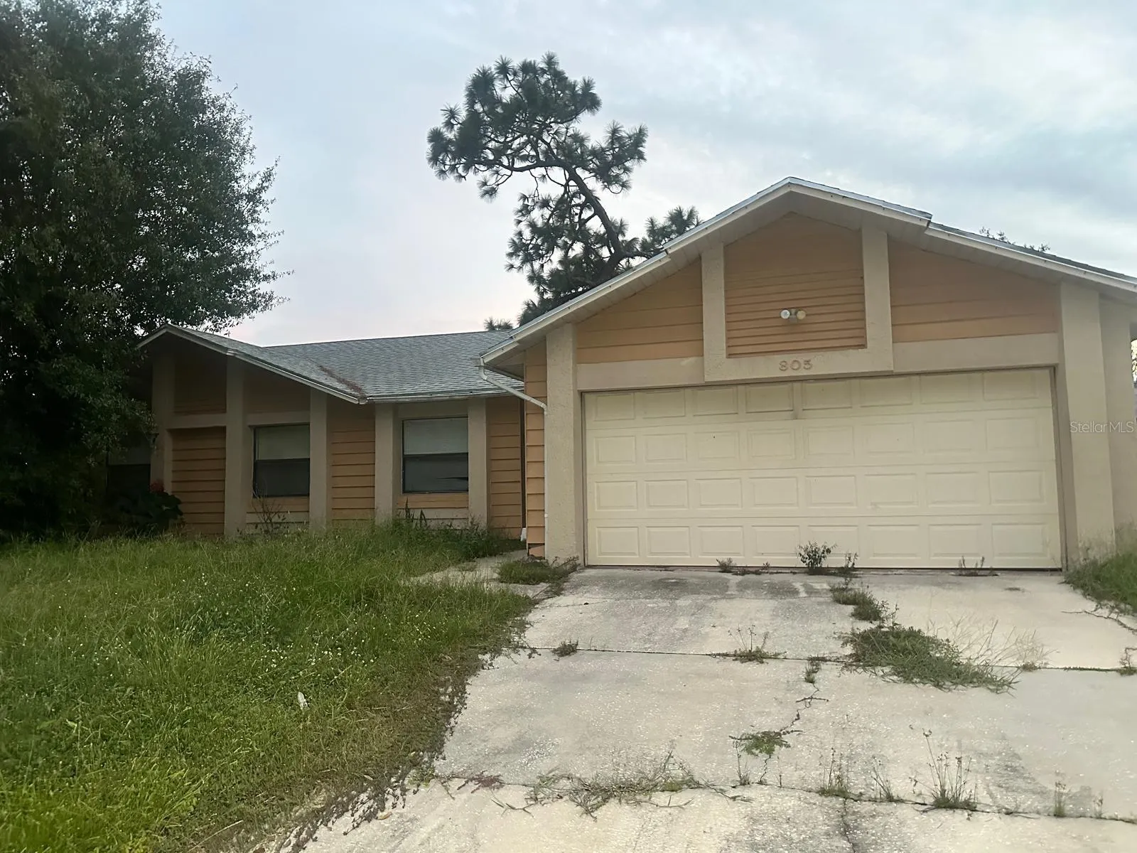 805 DEL PRADO DR
