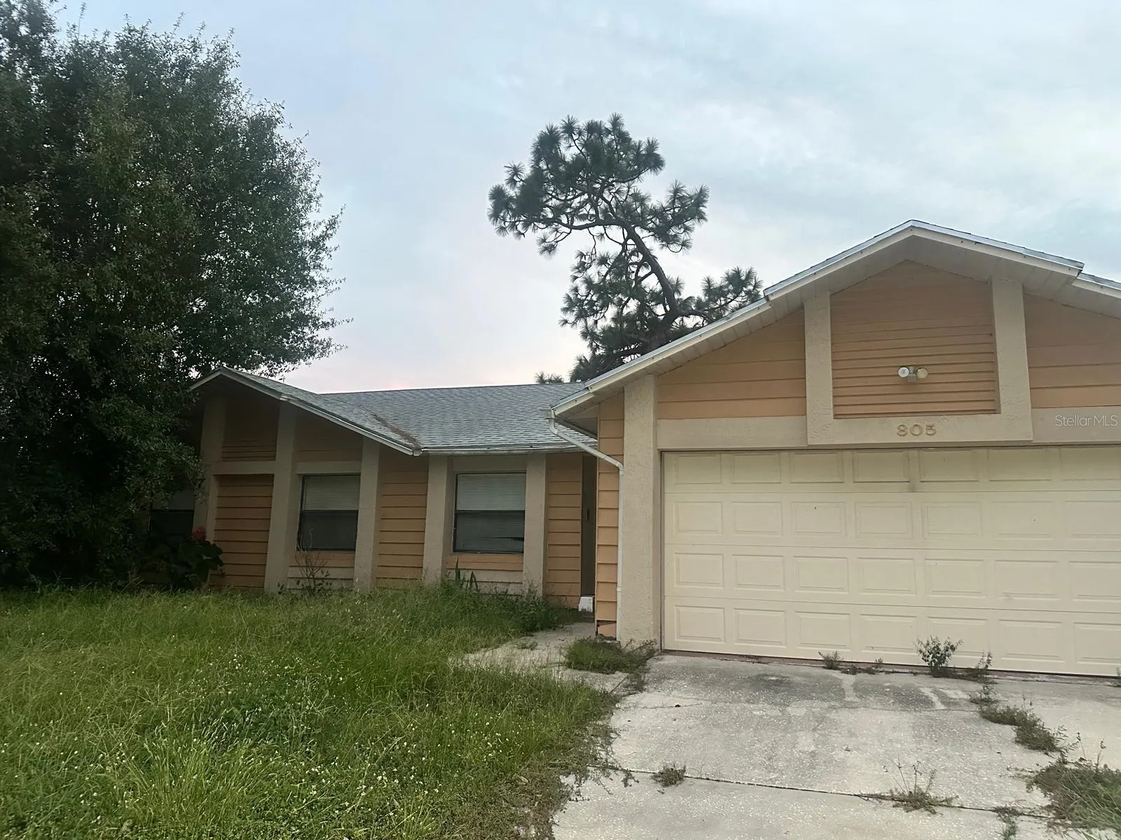 805 DEL PRADO DR