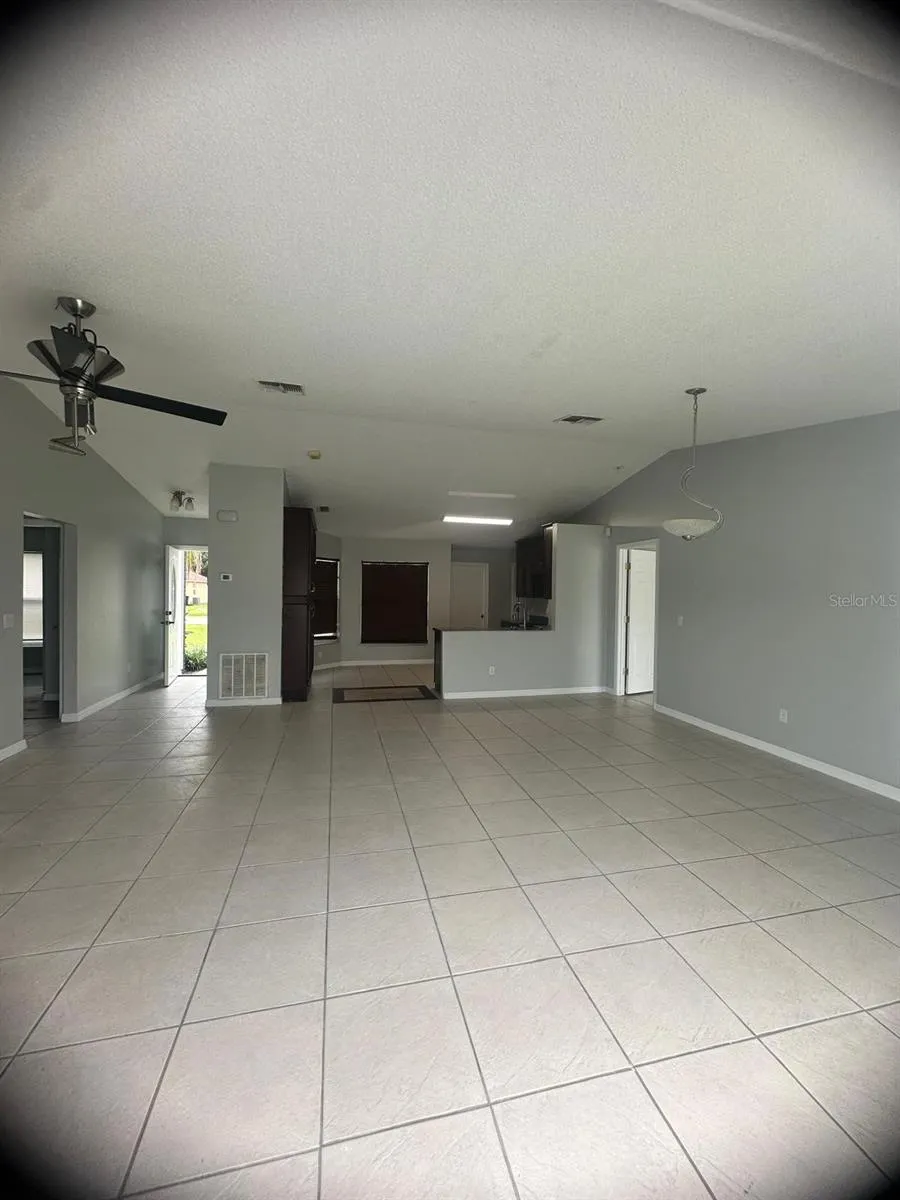 608 YAK CT
