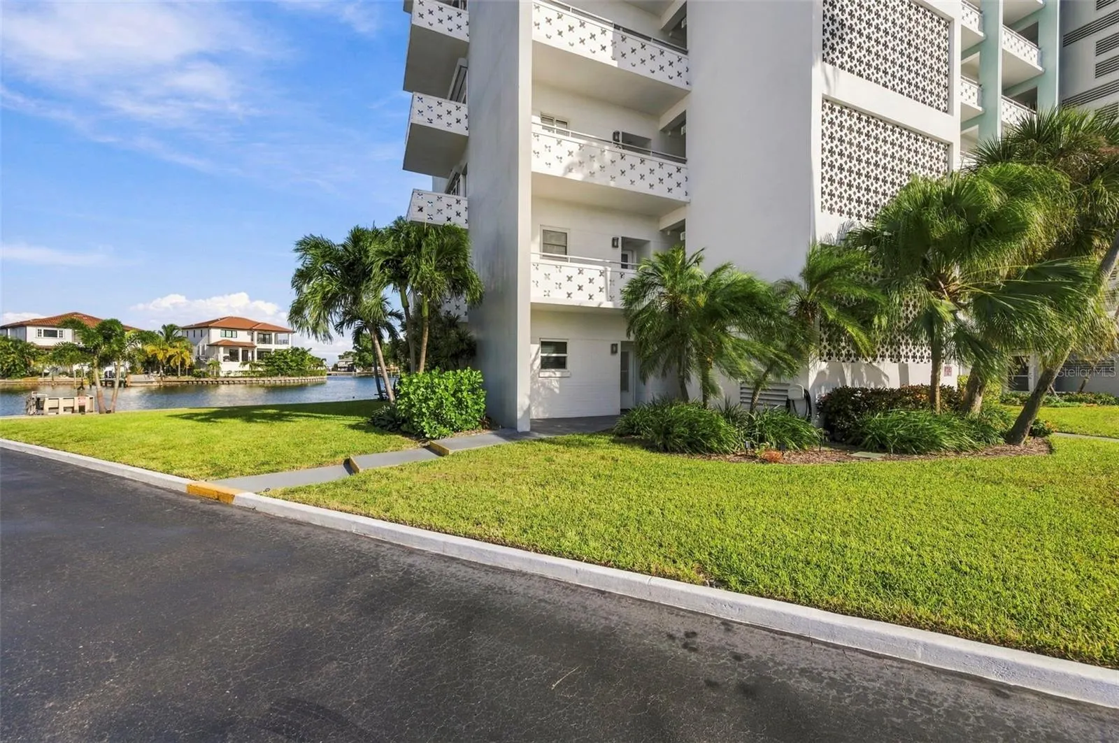 1365 SNELL ISLE BLVD NE #1A #1A