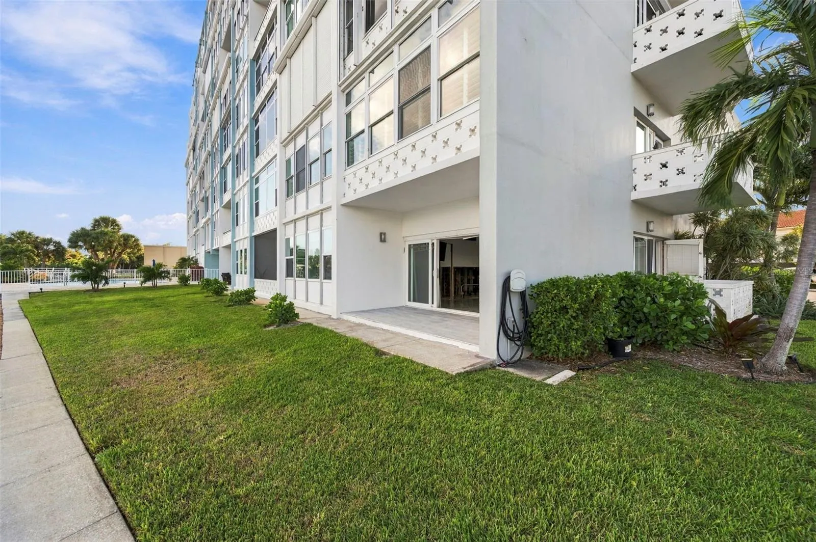 1365 SNELL ISLE BLVD NE #1A #1A