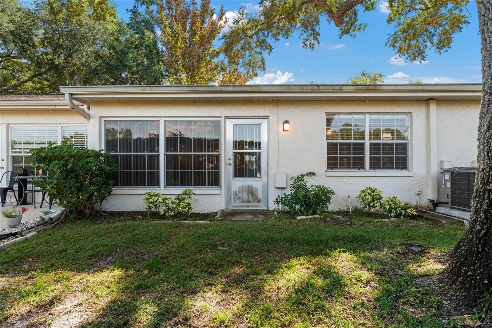 2297 E LARK CIR E #D #D