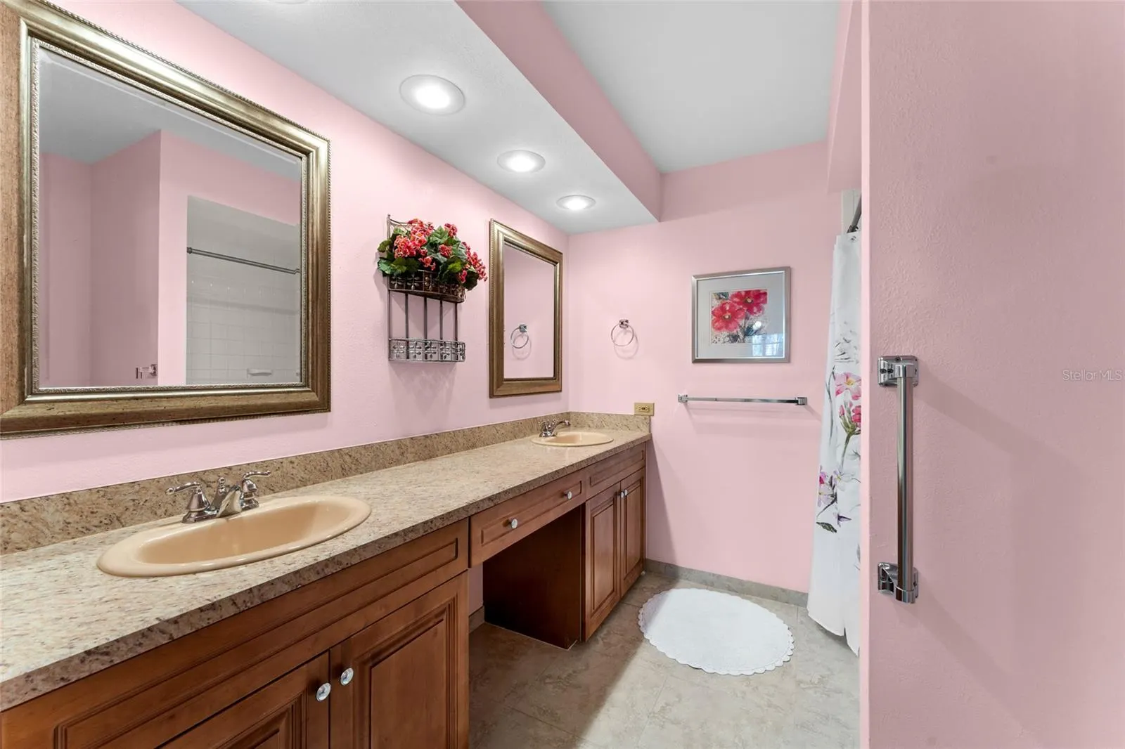 2297 E LARK CIR E #D #D