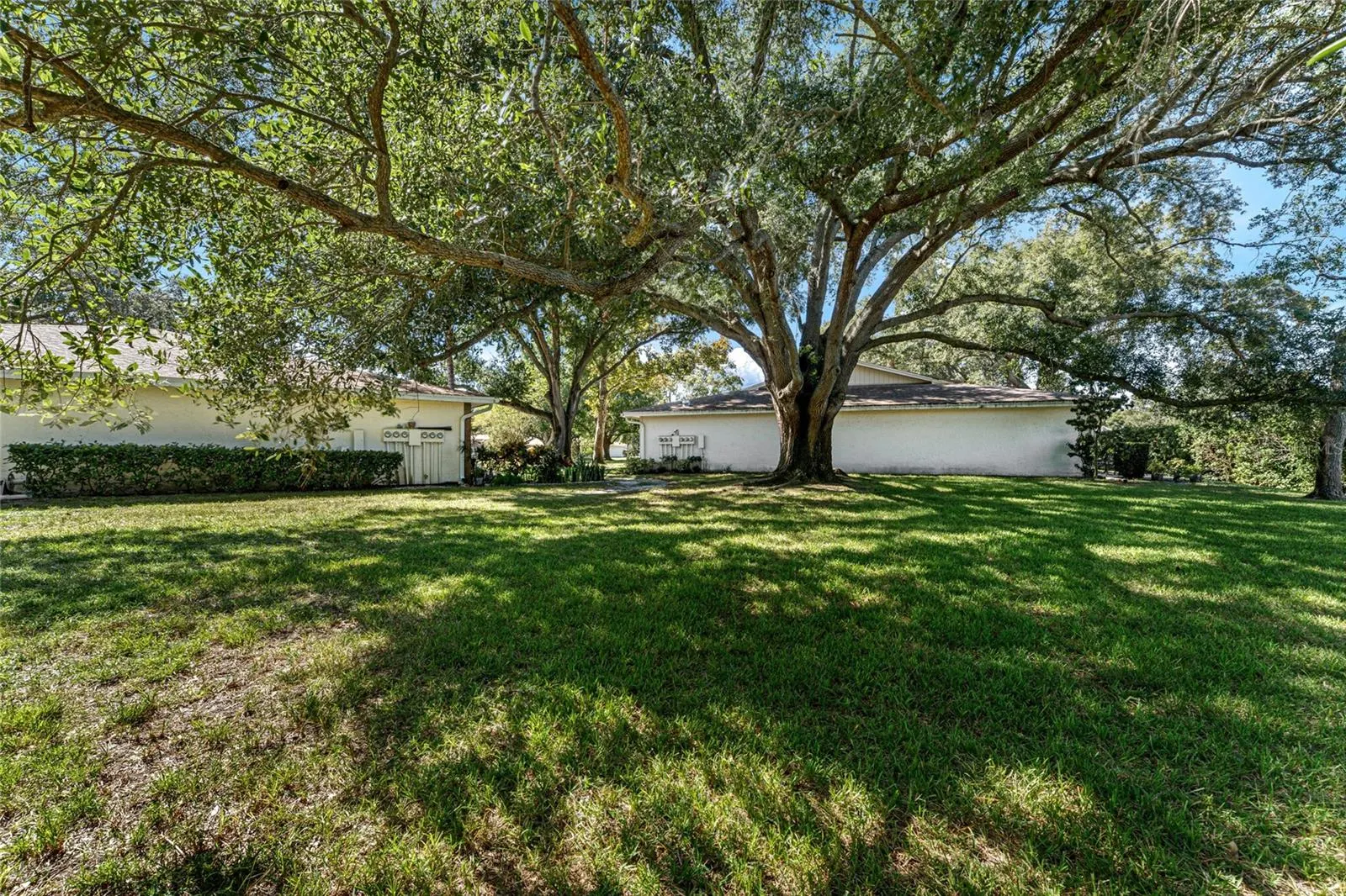 2297 E LARK CIR E #D #D