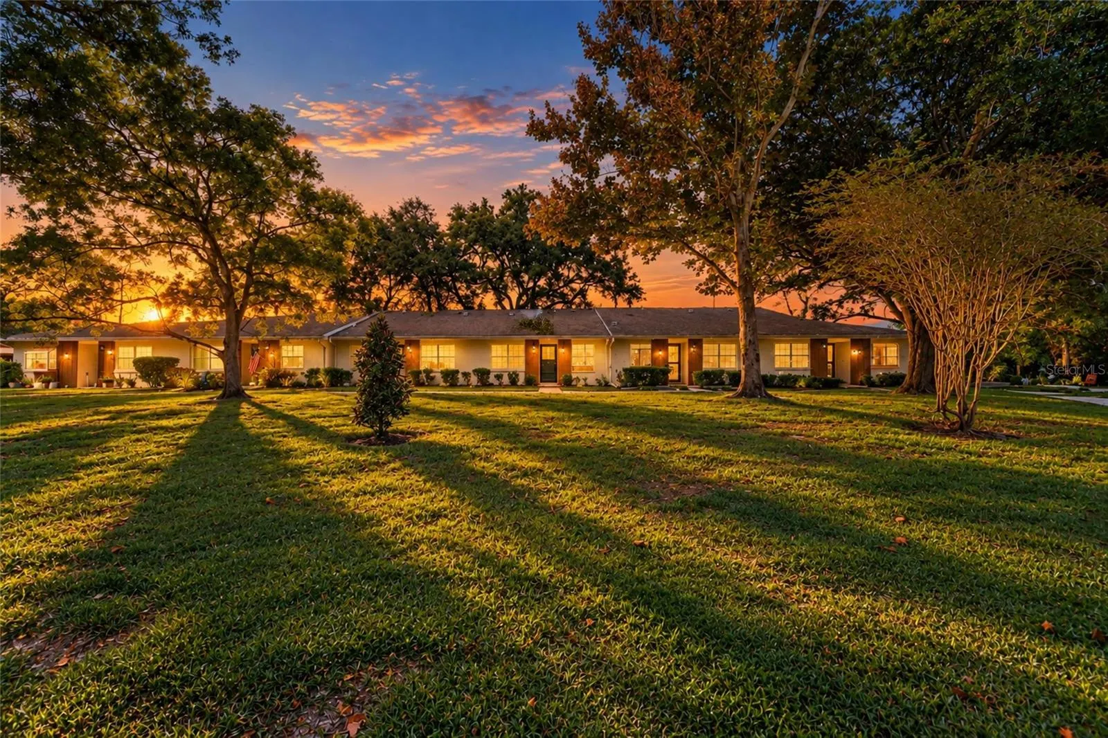 2297 E LARK CIR E #D #D
