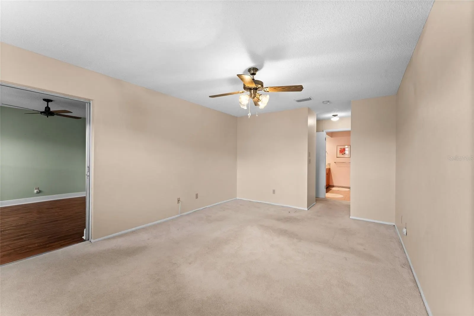 2297 E LARK CIR E #D #D