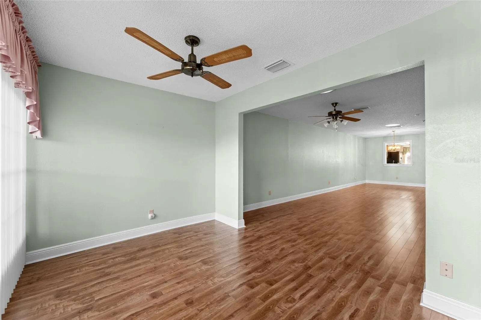 2297 E LARK CIR E #D #D