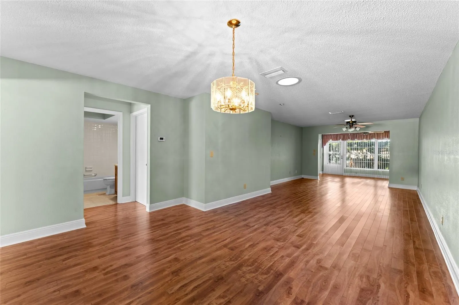 2297 E LARK CIR E #D #D