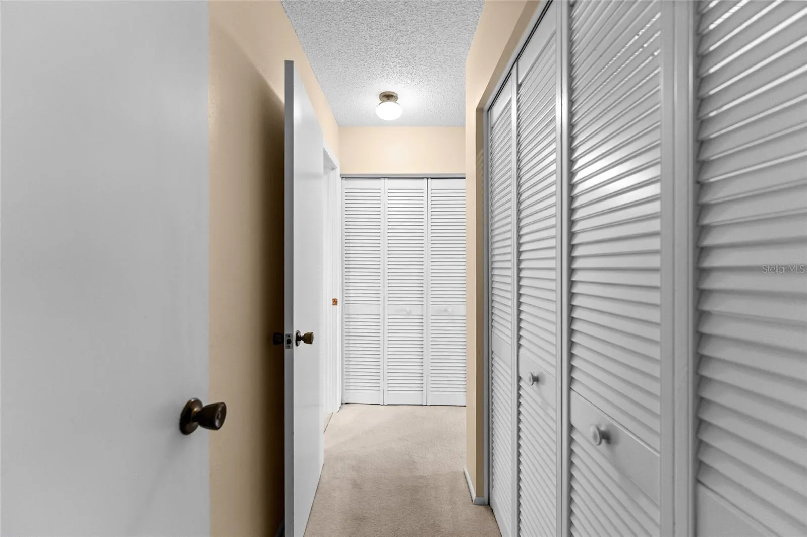 2297 E LARK CIR E #D #D
