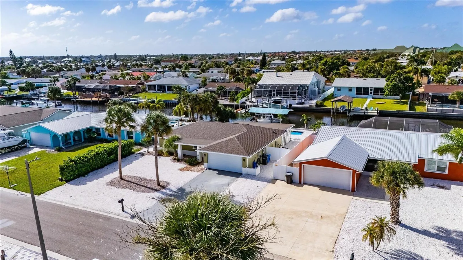 1016 SILVER PALM WAY