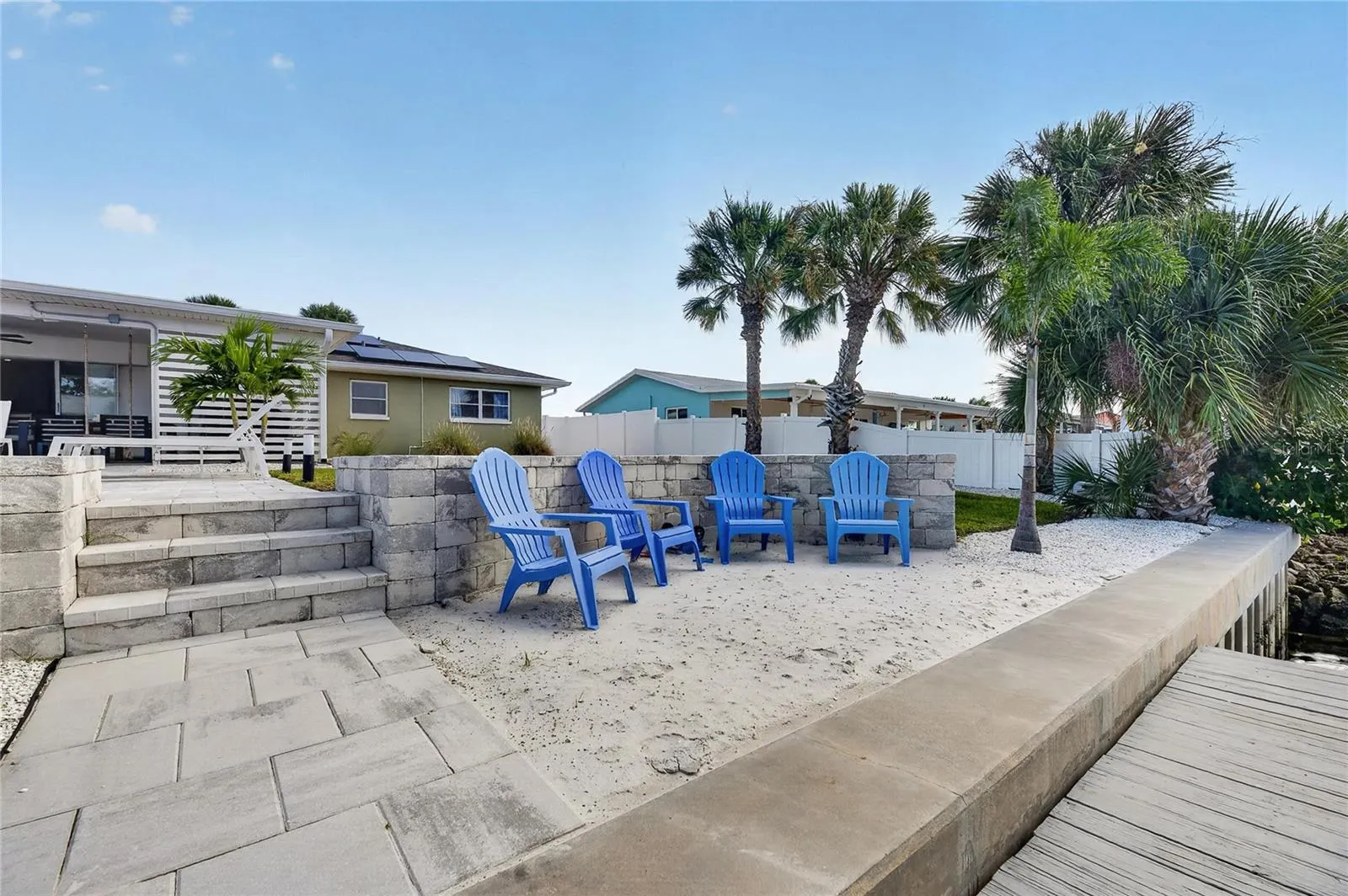 1016 SILVER PALM WAY