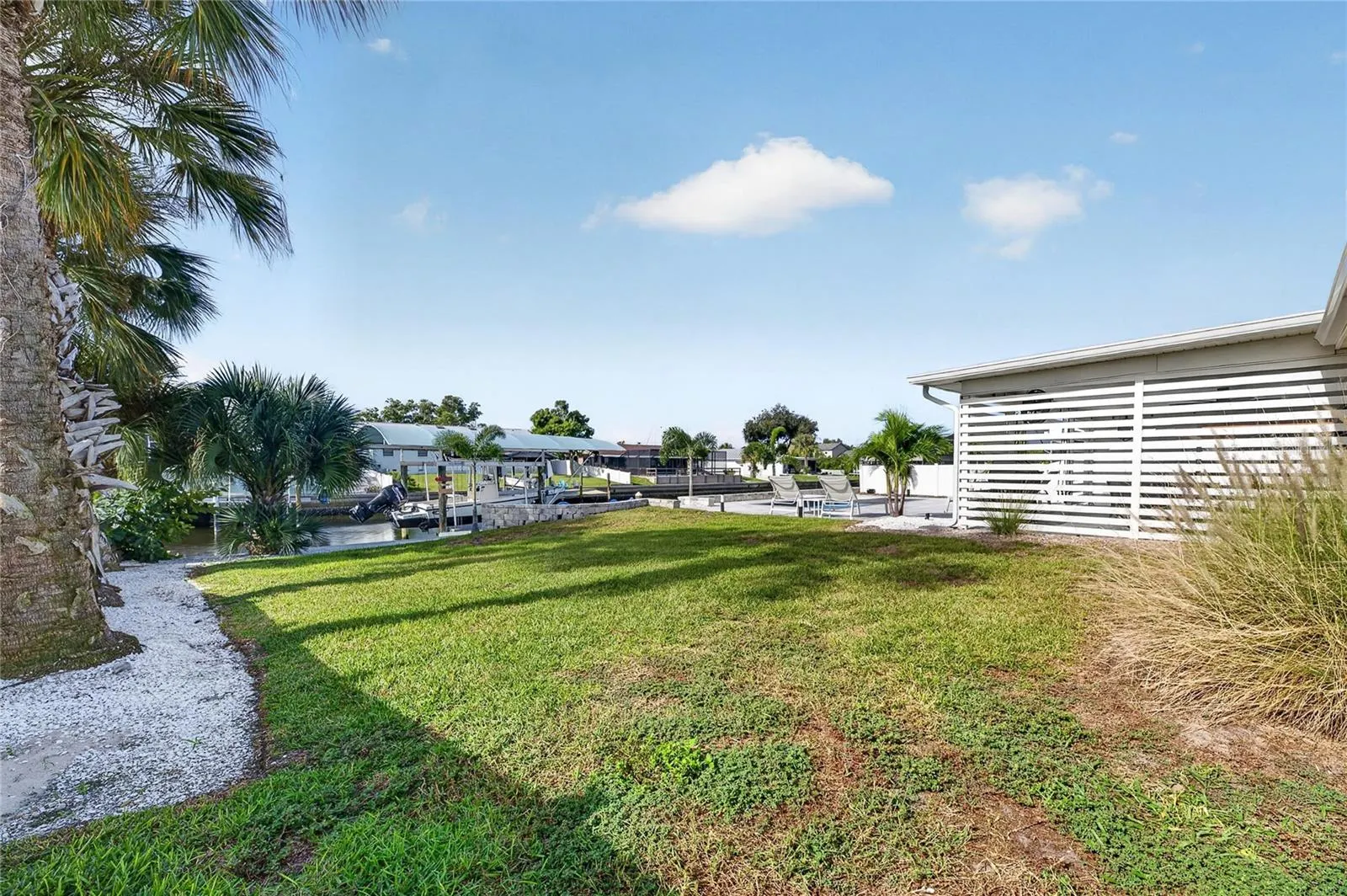 1016 SILVER PALM WAY