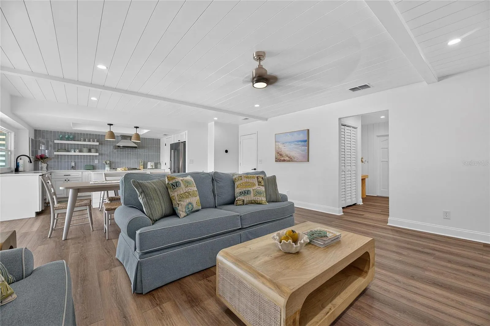 1016 SILVER PALM WAY