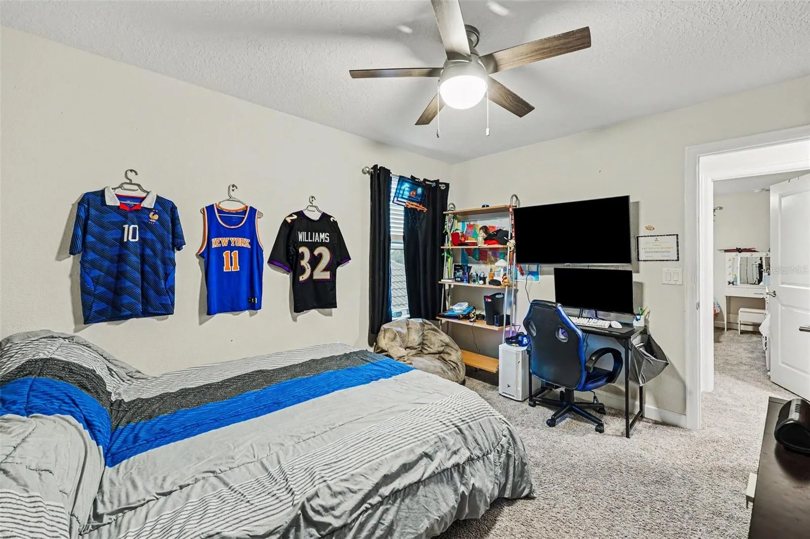 8995 CROQUET CT