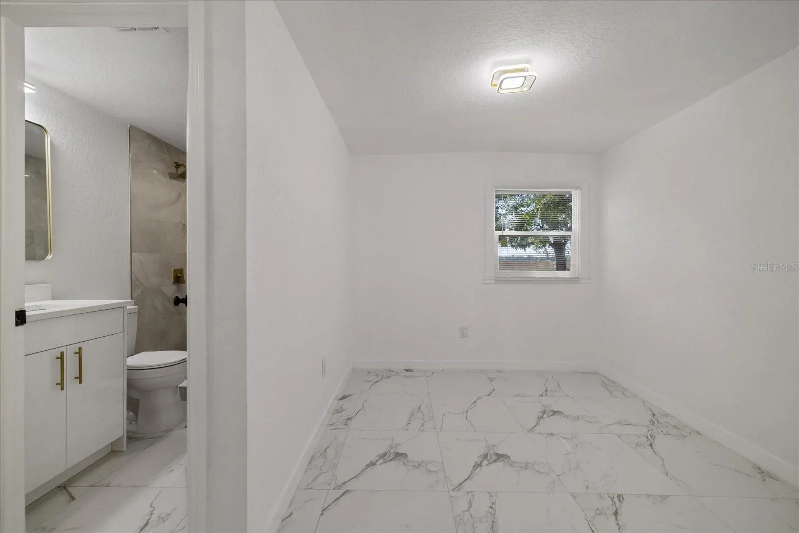 8507 LIBBY LN