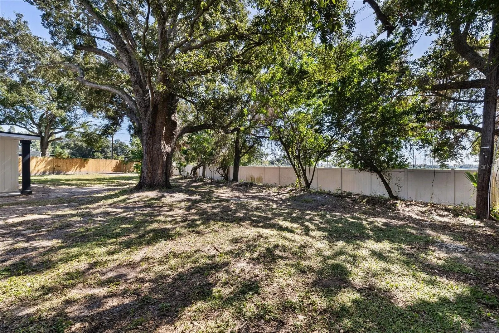 8507 LIBBY LN