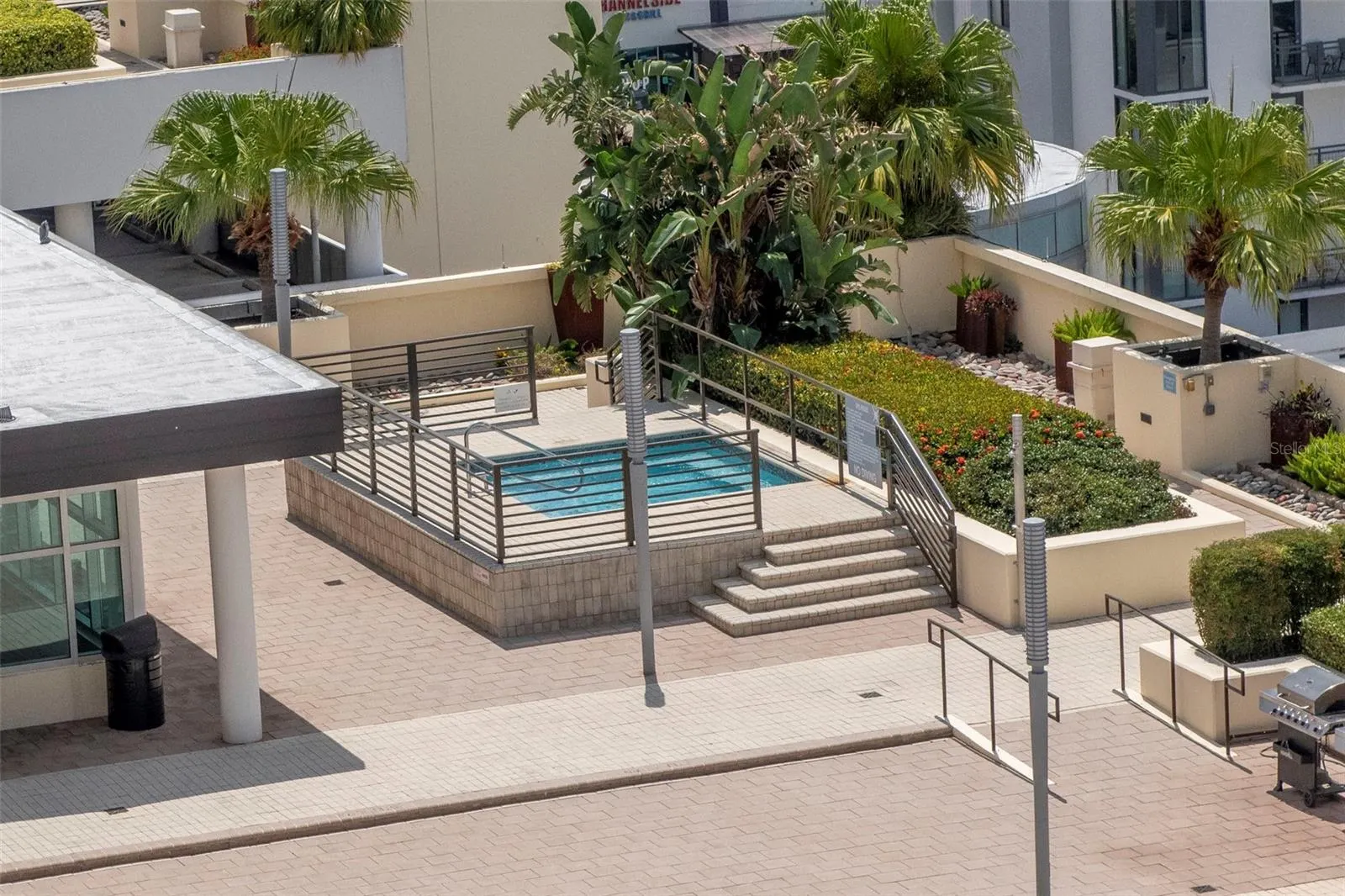 1120 E KENNEDY BLVD #1512 #1512