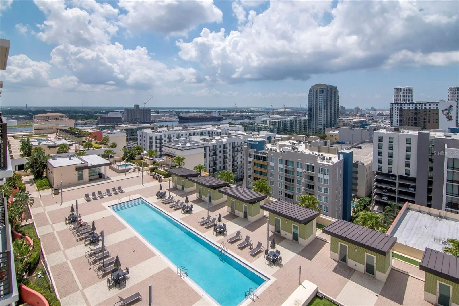 1120 E KENNEDY BLVD #1512 #1512