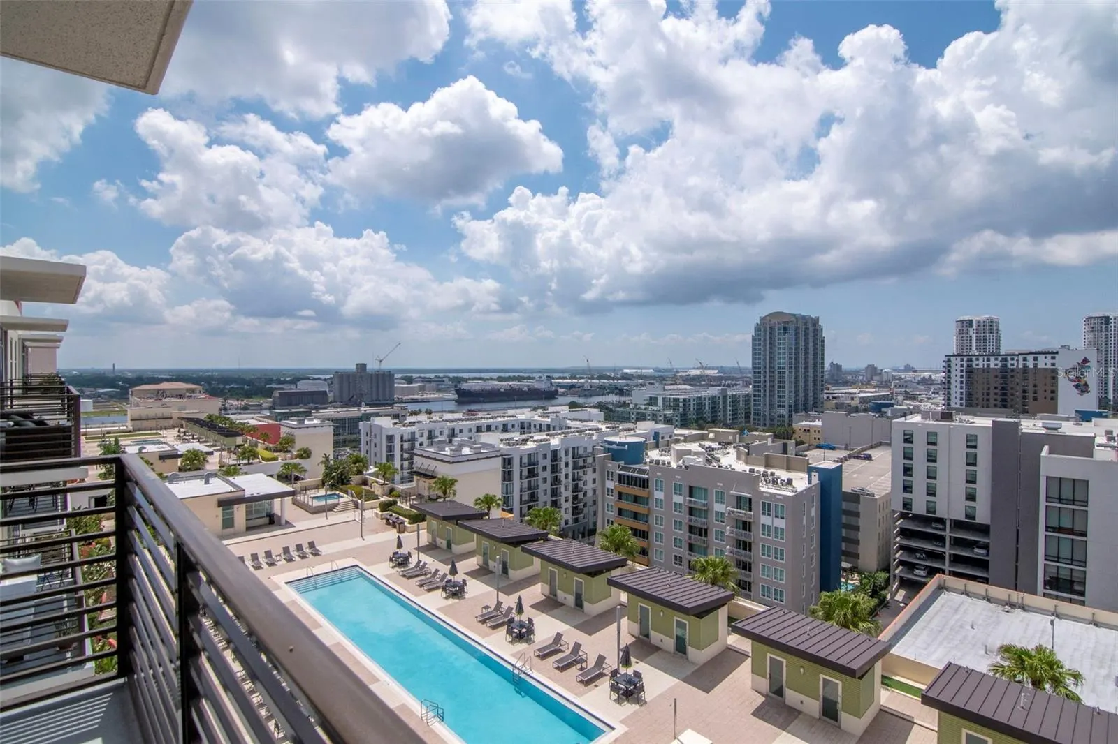 1120 E KENNEDY BLVD #1512 #1512