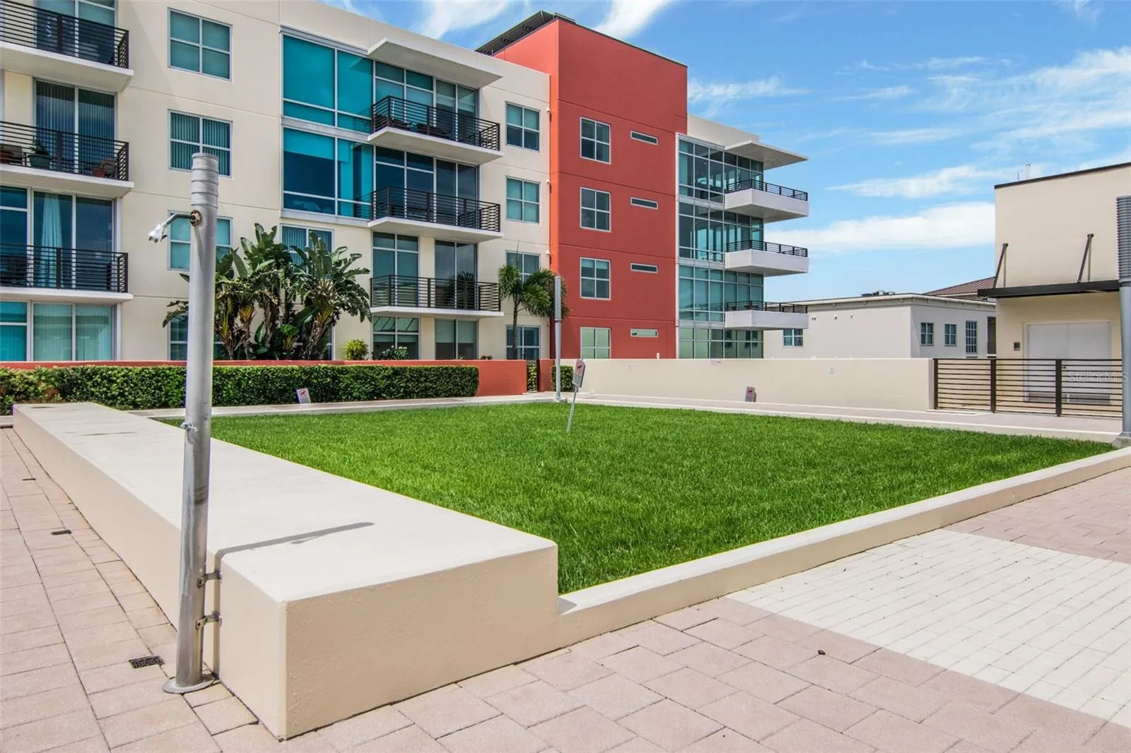 1120 E KENNEDY BLVD #1512 #1512