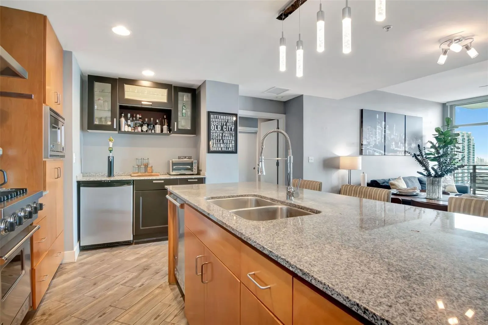 1120 E KENNEDY BLVD #1512 #1512