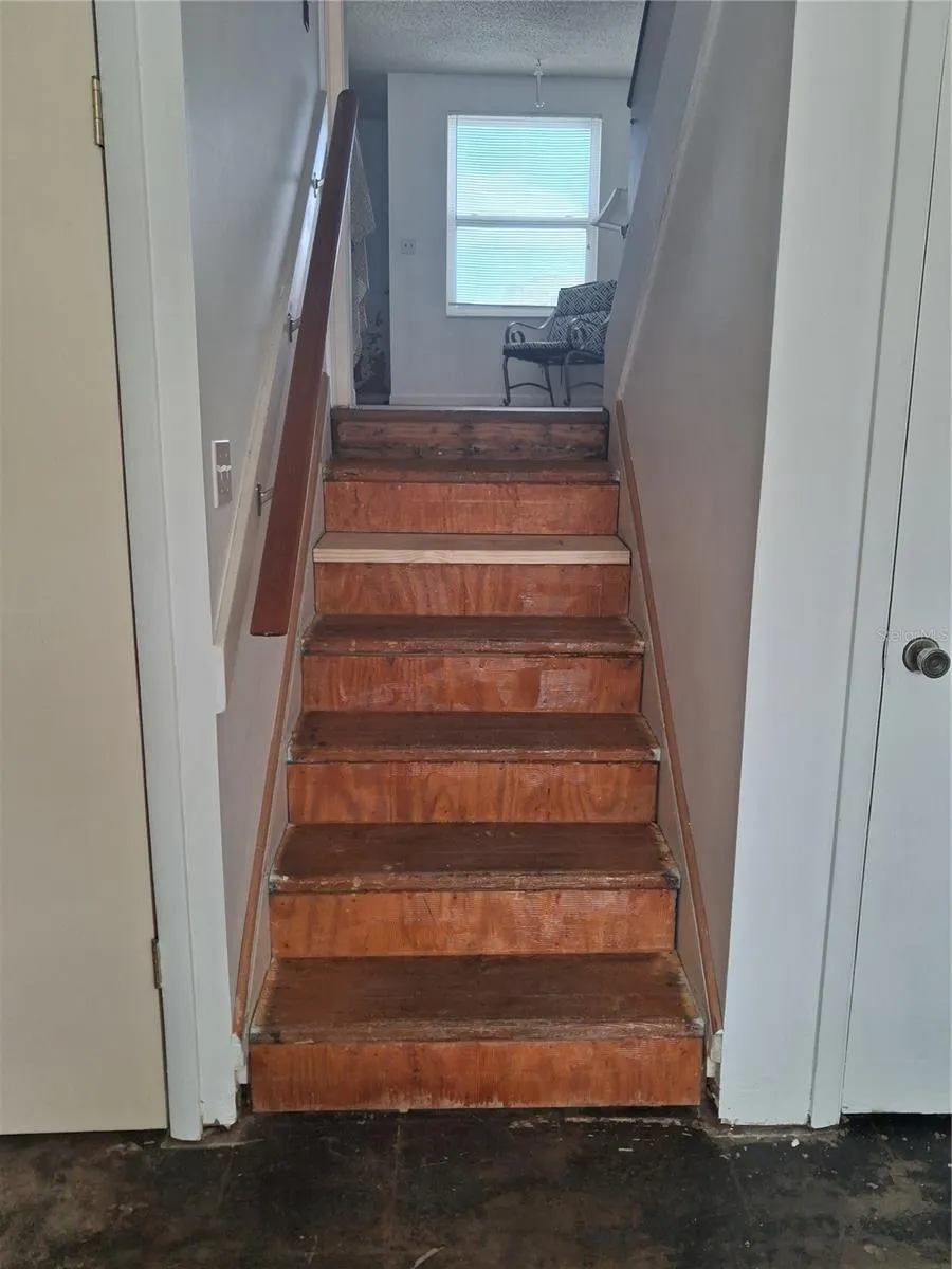 4310 LA MORA CT