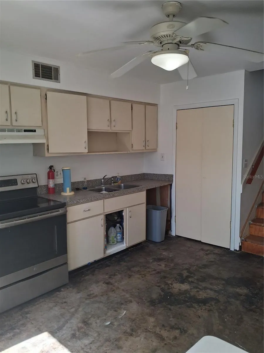 4310 LA MORA CT