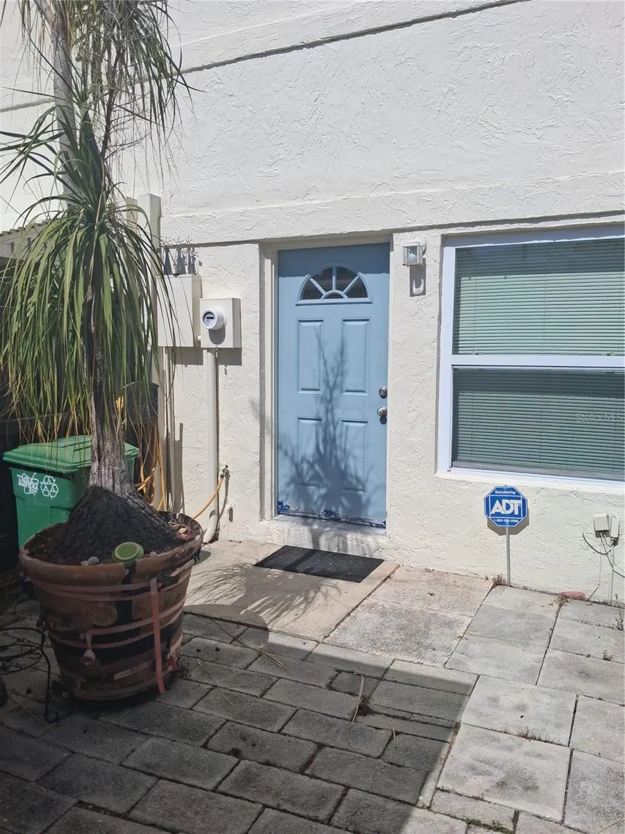 4310 LA MORA CT