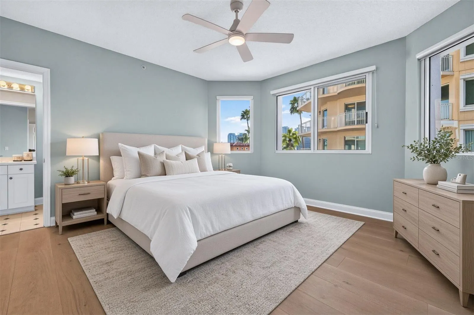 555 5TH AVE NE #332 #332