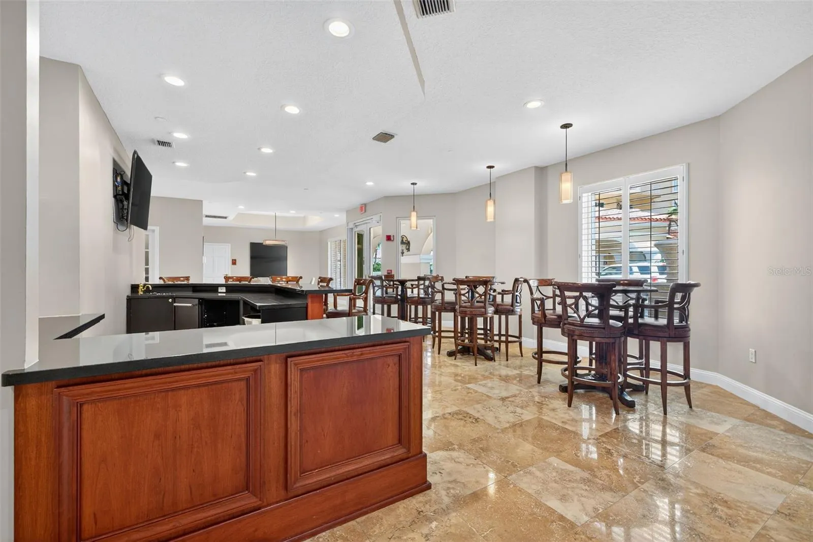 555 5TH AVE NE #332 #332